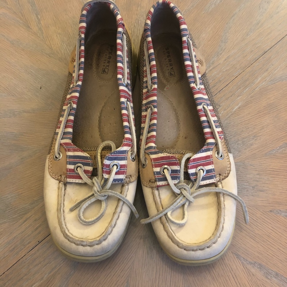 Sperry’s - Picture 2 of 3